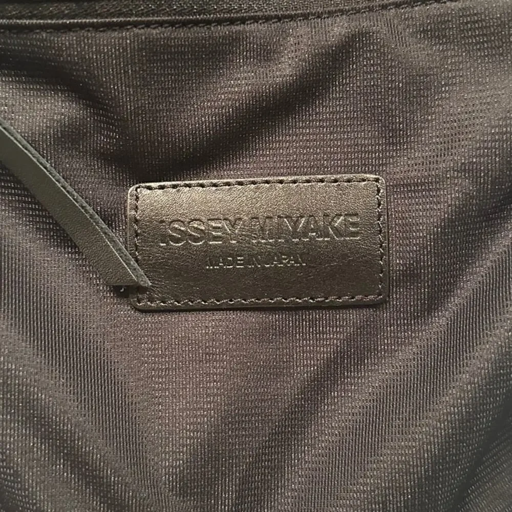 rare Issey Miyake Pleats Please Accordion Drawstring Bag Dark Brown/Black Purse